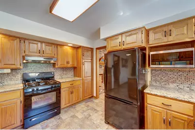 0S885 Spring Green Way, Batavia, IL 60510 - Photo 8