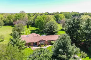0S885 Spring Green Way, Batavia, IL 60510 - Photo 2