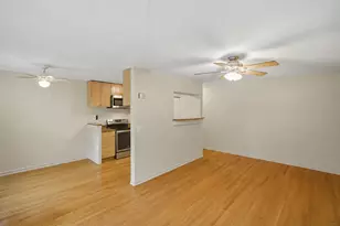420 W Aldine Ave, Chicago, IL 60657 - Photo 12