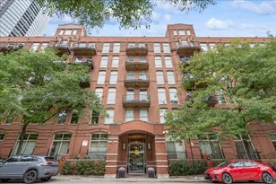 550 N Kingsbury St, Chicago, IL 60654 - Photo 1