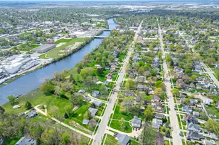 629 E Lincoln Ave, Belvidere, IL 61008 - Photo 56