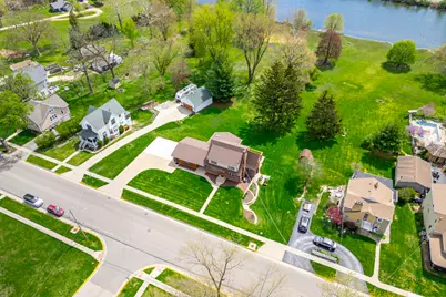 629 E Lincoln Avenue, Belvidere, IL 61008 - Photo 6