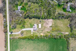 15215 White School Rd, Roscoe, IL 61073 - Photo 8