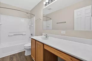 642 Legend Ln, McHenry, IL 60050 - Photo 20