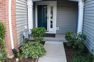 1567 E Citadel Ct, Palatine, IL 60074 - Photo 2