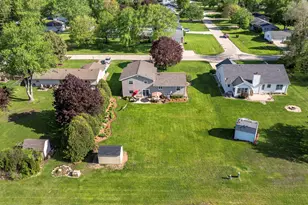 2062 W Garden Dr, Kankakee, IL 60901 - Photo 32