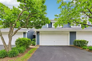 29 Sumac Ln, Schaumburg, IL 60193 - Photo 1