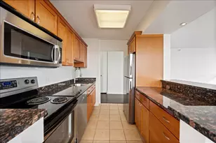 10 E Ontario St, Chicago, IL 60611 - Photo 12