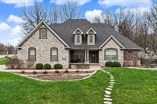 1505 Cottonwood Ct, Mahomet, IL 61853 - Photo 2