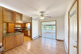 527 Timber Hills Dr, Freeport, IL 61032 - Photo 12
