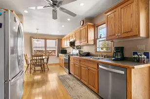 7024 Brementowne Rd, Tinley Park, IL 60477 - Photo 2
