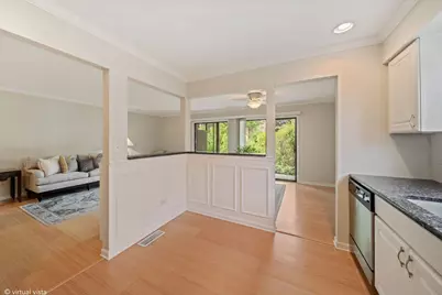 228 Brookside Lane #B, Willowbrook, IL 60527 - Photo 8