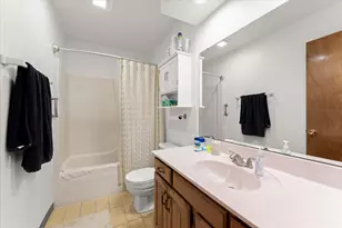 3114 Valerie Dr, Champaign, IL 61822 - Photo 16