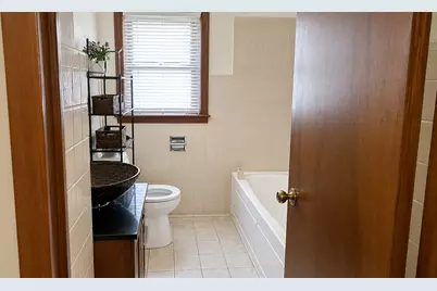 1407 Gorham Place, Rockford, IL 61107 - Photo 8