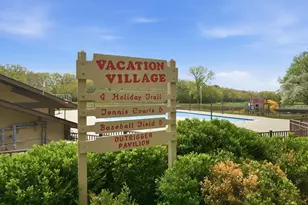 11 Saint Thomas Colony, Fox Lake, IL 60020 - Photo 2
