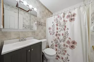 11 Saint Thomas Colony, Fox Lake, IL 60020 - Photo 16