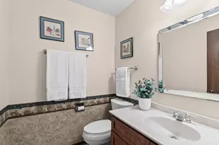 4269 Harper Ave, Gurnee, IL 60031 - Photo 16