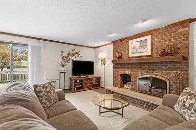 4269 Harper Avenue, Gurnee, IL 60031 - Photo 8