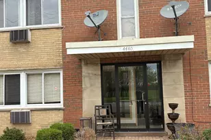 4440 W 111th St, Oak Lawn, IL 60453 - Photo 2