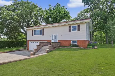 104 Choctaw Trail, Loda, IL 60948 - Photo 2