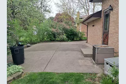 5517 W 83rd Place W, Burbank, IL 60459 - Photo 34