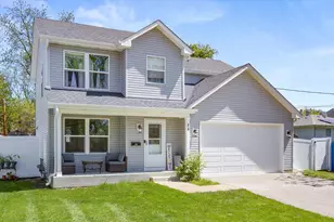 24 Rose St, Aurora, IL 60505 - Photo 2