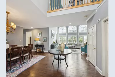2533 E Chesapeake Place, Westchester, IL 60154 - Photo 2