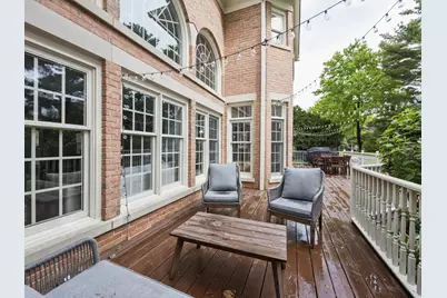 2533 E Chesapeake Place, Westchester, IL 60154 - Photo 18