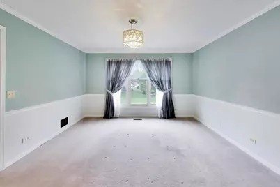 825 W Dorset Avenue, Palatine, IL 60067 - Photo 4