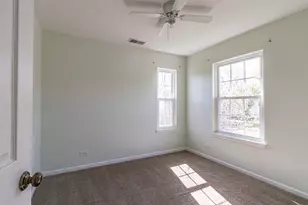 1230 Orleans Dr, Mundelein, IL 60060 - Photo 14