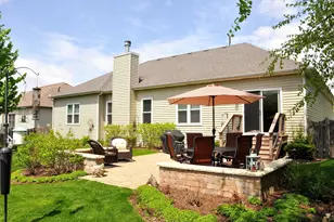 352 Andover Dr, Oswego, IL 60543 - Photo 14