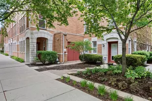 529 Chicago Ave, Evanston, IL 60202 - Photo 2