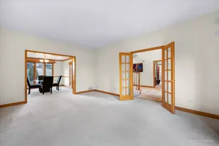 958 W Stonehedge Dr, Addison, IL 60101 - Photo 12