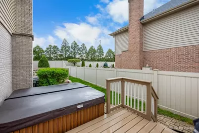 958 W Stonehedge Drive, Addison, IL 60101 - Photo 40