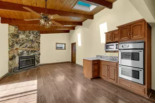 2042 W Spring Ridge Dr, Arlington Heights, IL 60004 - Photo 8