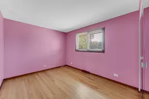 2042 W Spring Ridge Dr, Arlington Heights, IL 60004 - Photo 16