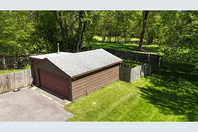 865 Riverside Drive, South Elgin, IL 60177 - Photo 4
