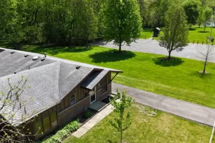 865 Riverside Dr, South Elgin, IL 60177 - Photo 12