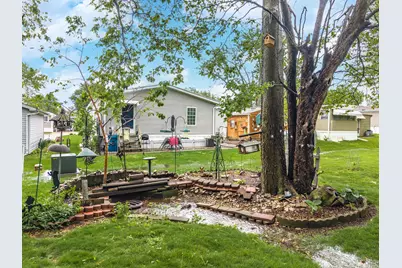 1129 11th Street, Bloomington, IL 61704 - Photo 6