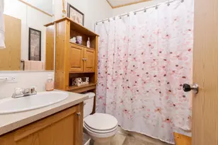 1129 11th St, Bloomington, IL 61704 - Photo 20