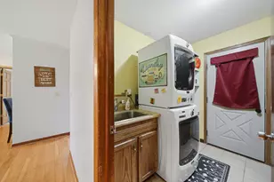 1024 Idle Oak Run, Dixon, IL 61021 - Photo 16