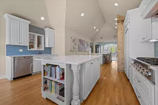 1515 Rosewood Ave, Deerfield, IL 60015 - Photo 8