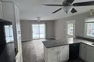 113 Berry St, Park Forest, IL 60466 - Photo 4