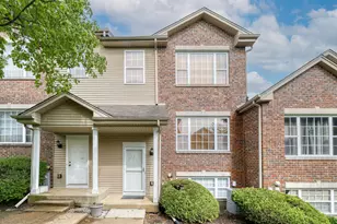 653 E Willow St, Elburn, IL 60119 - Photo 2