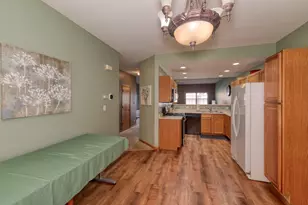 653 E Willow St, Elburn, IL 60119 - Photo 4