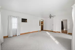 411 39th St, Moline, IL 51265 - Photo 4