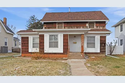 411 39th Street, Moline, IL 51265 - Photo 1