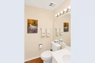 140 Copperwood Drive, Buffalo Grove, IL 60089 - Photo 18