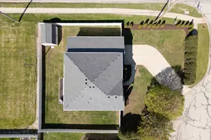 1139 James Peter Ct, Darien, IL 60561 - Photo 38