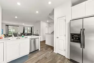 1294 Catalina Ct., Schaumburg, IL 60173 - Photo 8